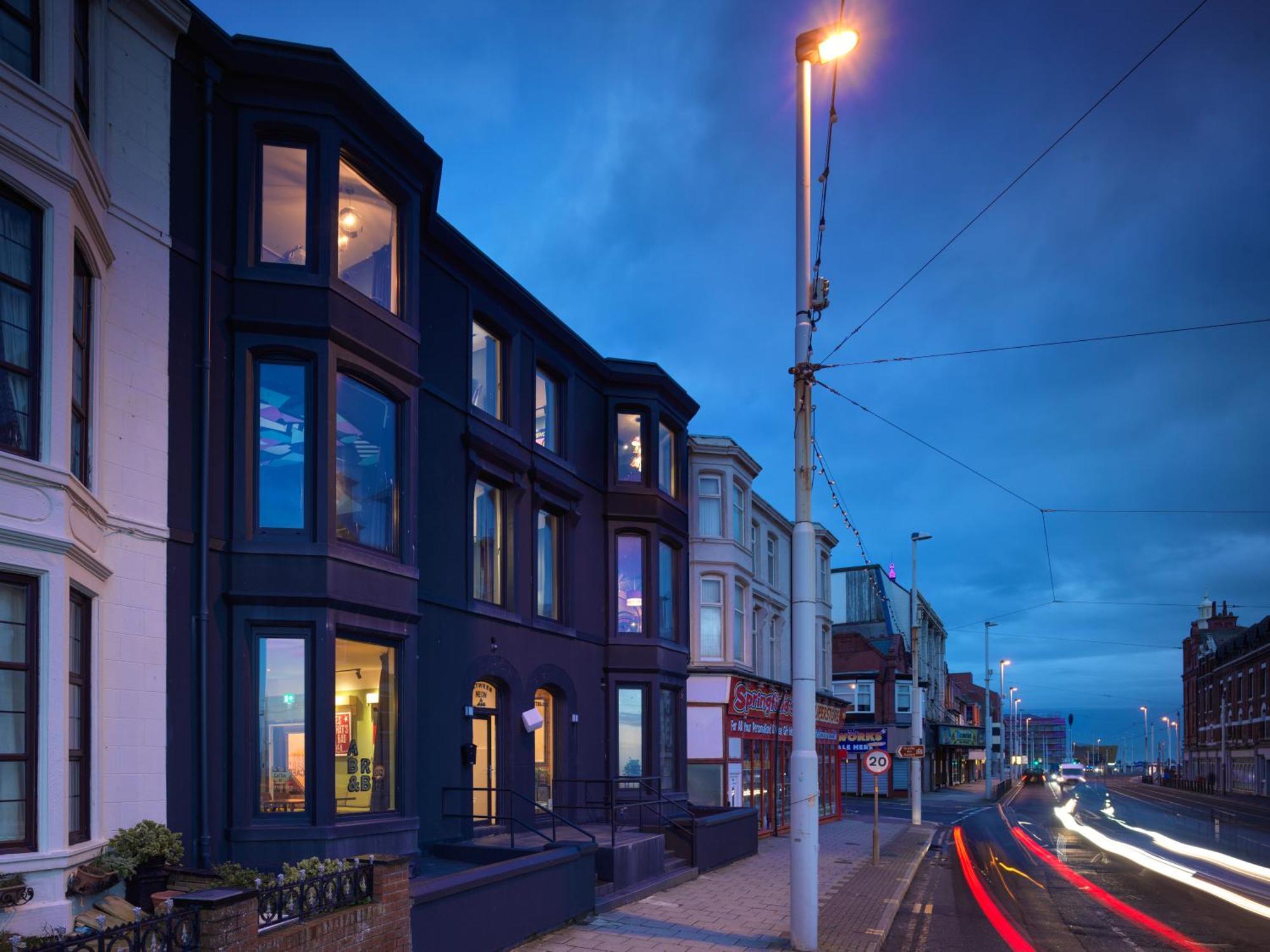 Art B&B Blackpool Exterior photo