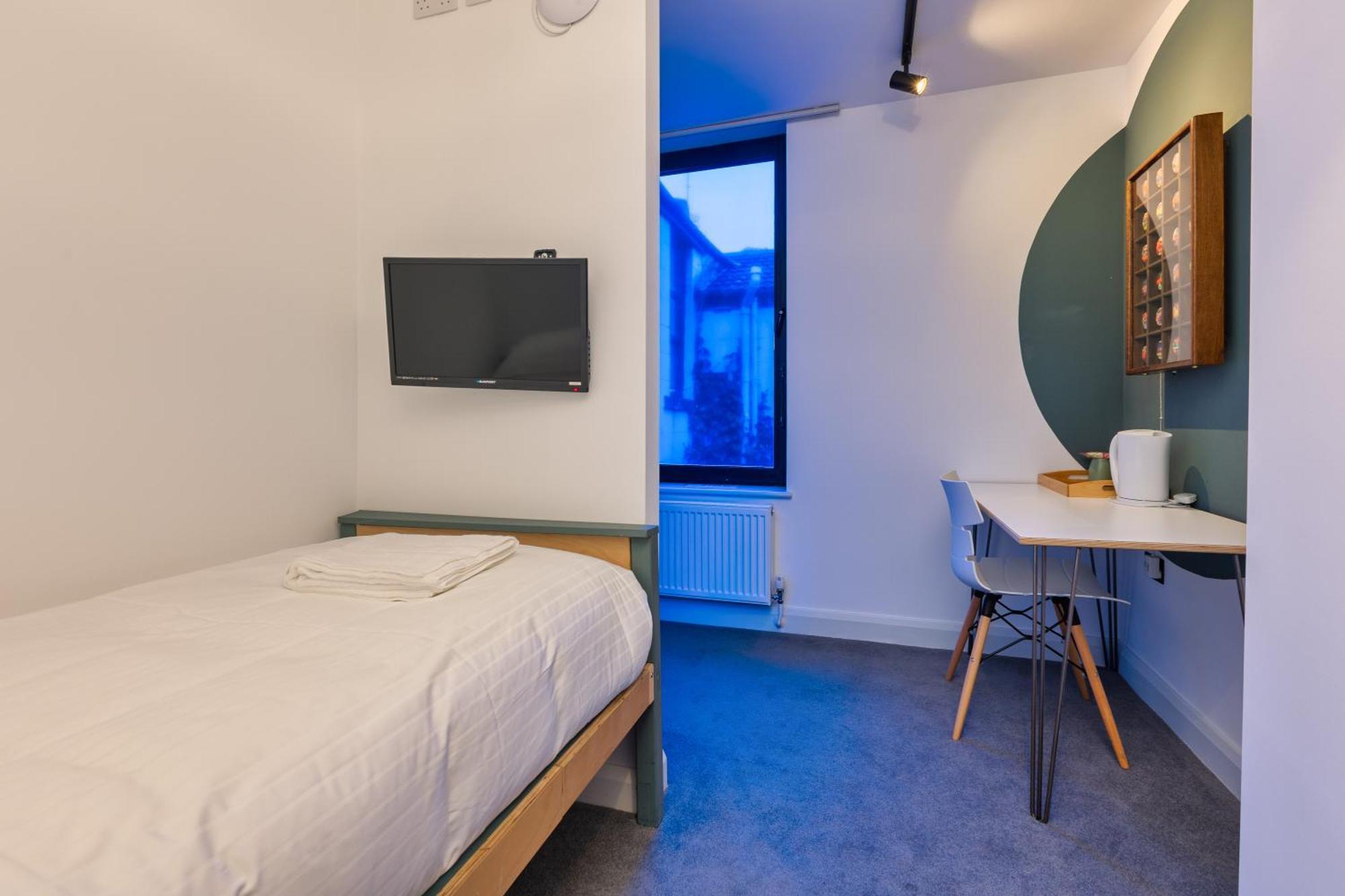 Art B&B Blackpool Room photo