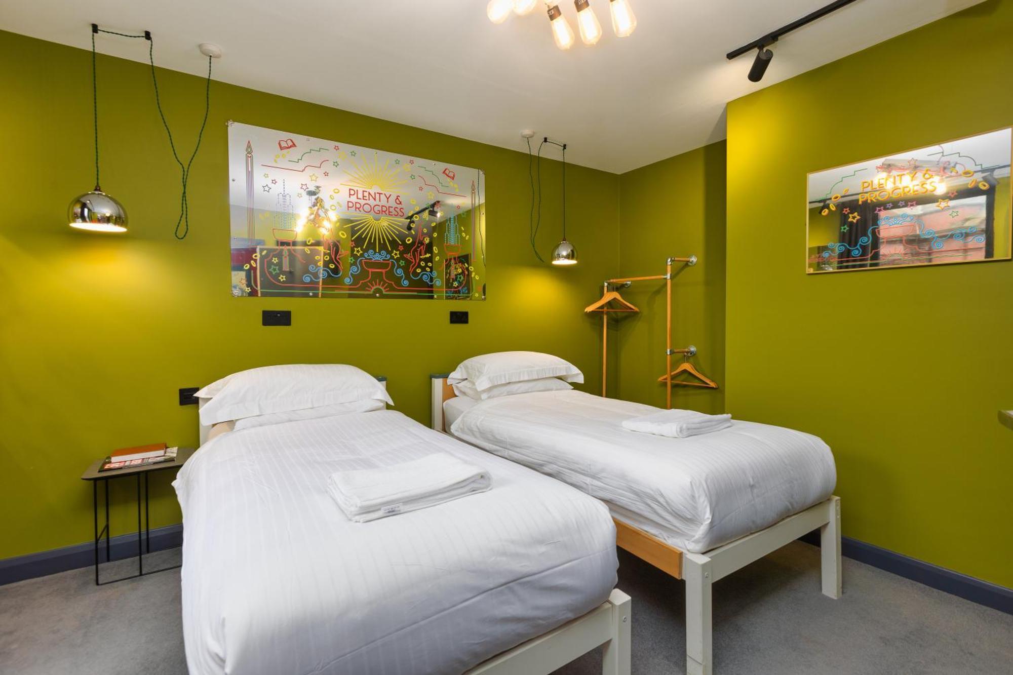 Art B&B Blackpool Room photo