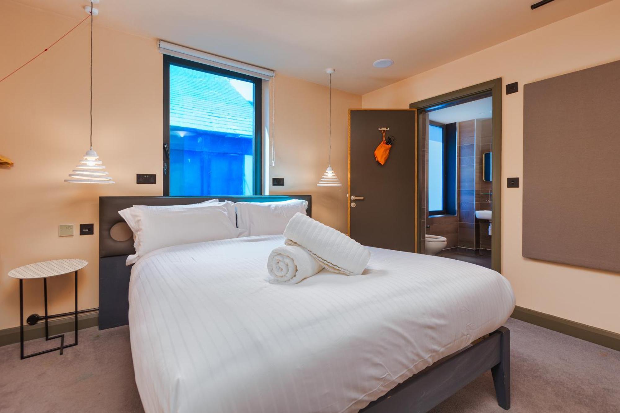 Art B&B Blackpool Room photo